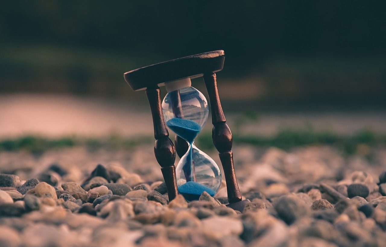 L’«intricatissimo enigma» del tempo e la ricerca filosofica